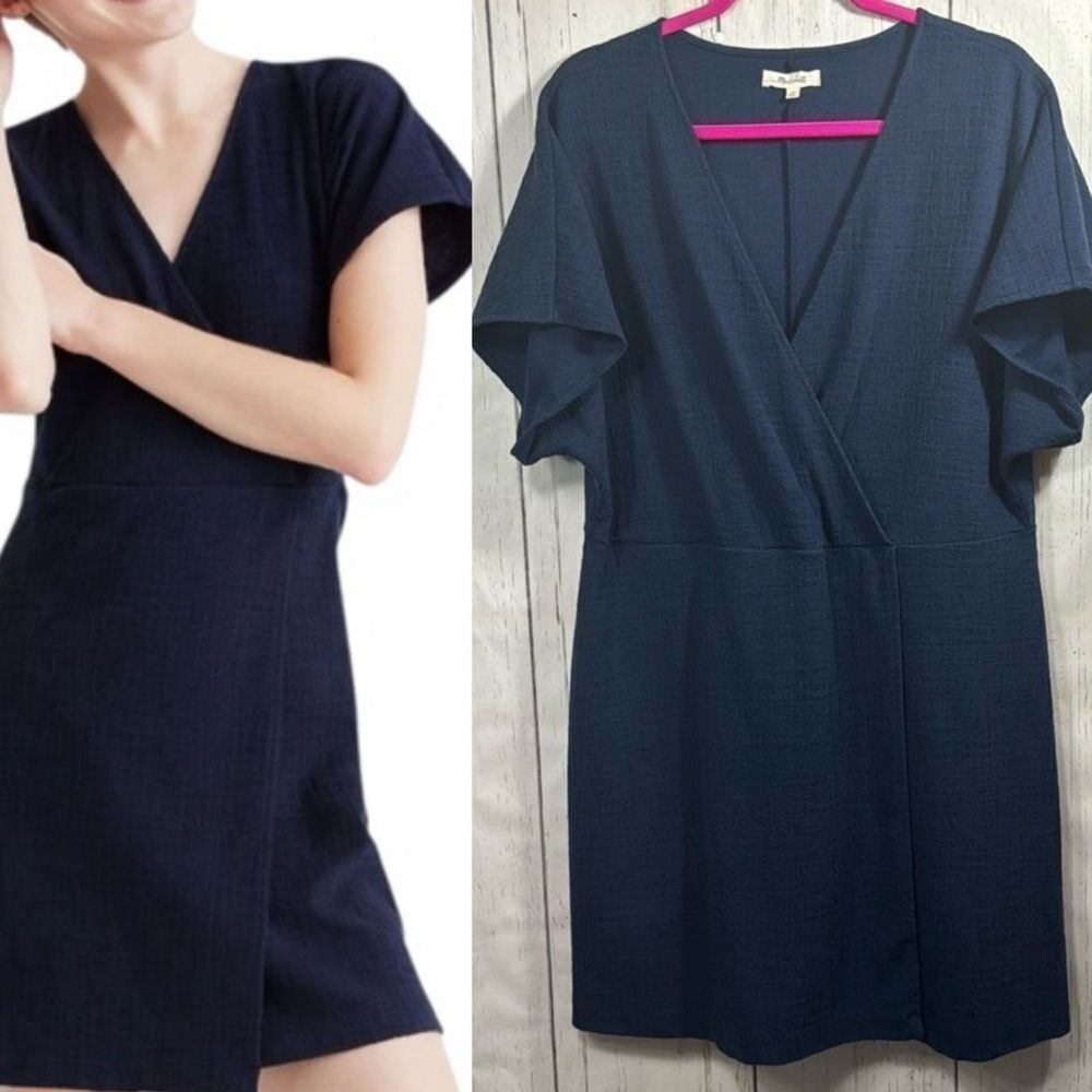 Madewell Coastal Minimalist Size 2X Navy Wrap Dress Coastal Preppy Soft Office